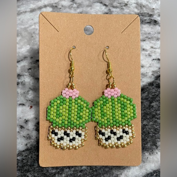 Cactus Handmade Beaded Earrings - Picture 1 of 1